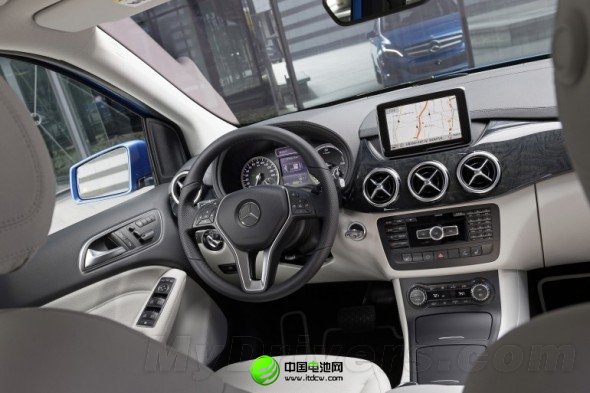 百公里加速不足10秒 組圖：奔馳B級(jí)電動(dòng)汽車