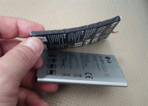 LG G Flex全球首款可彎曲性電池曝光 