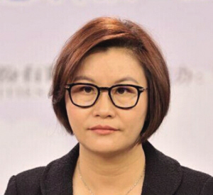 中國新女首富周群飛30年發家史:打工妹沒靠小三上位