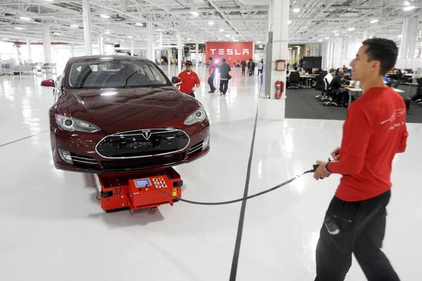 特斯拉走上另一個十字路口 面臨三大挑戰
