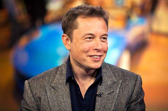 馬斯克哪來的資金支撐起自己的商業帝國？
