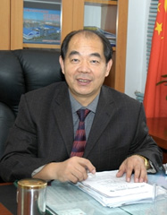 李世江
