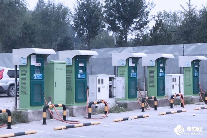 三部門：加強農村配套供電設施建設 服務新能源汽車下鄉(xiāng)