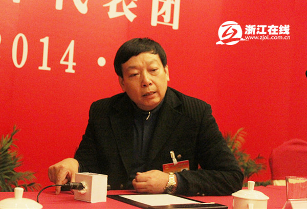 龐青年:造老百姓用得起的電動(dòng)車 讓霧霾遠(yuǎn)離城市 龐青年:造老百姓用得起的電動(dòng)車 讓霧霾遠(yuǎn)離城市