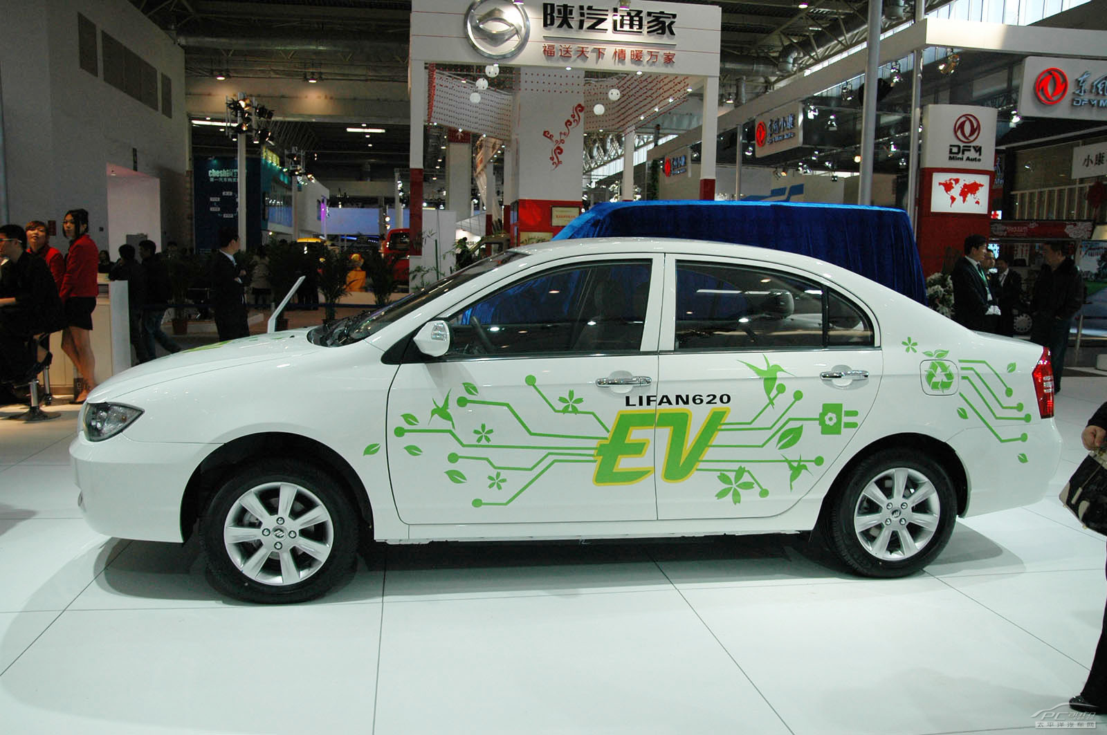 北京：電動(dòng)車(chē)充電裝置可向供電公司申請(qǐng) 免費(fèi)安裝