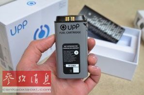 英國《新科學家》周刊網站1月7日指出，該電池最早是為沒有輸電干線的非洲部分地區設計的。這一消息是在2014年的拉斯韋加斯國際消費類電子產品展覽會上宣布的。