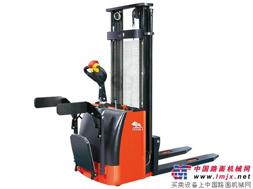 電動搬運(yùn)車在中國市場中如何適合市場發(fā)展需求