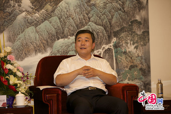 北汽集團副總經理張健接受中國網記者采訪 北汽集團副總經理張健接受中國網記者采訪