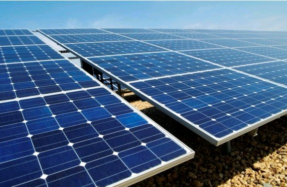 太陽(yáng)能電池新技術(shù)誕生：轉(zhuǎn)化率高達(dá)24.2%