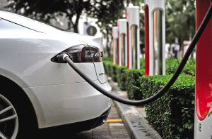 特斯拉、力帆在渝“鋪貨”電動車