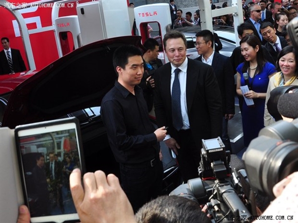 汽車之家CEO李想評特斯拉：我都***的快瘋了！