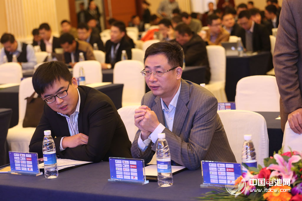 2014年第二屆中國(成都)鋰電新能源產業國際高峰論壇 2014年第二屆中國(成都)鋰電新能源產業國際高峰論壇