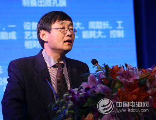 滄州明珠谷傳明:打破國外技術壁壘要靠自我創新 滄州明珠谷傳明:打破國外技術壁壘要靠自我創新