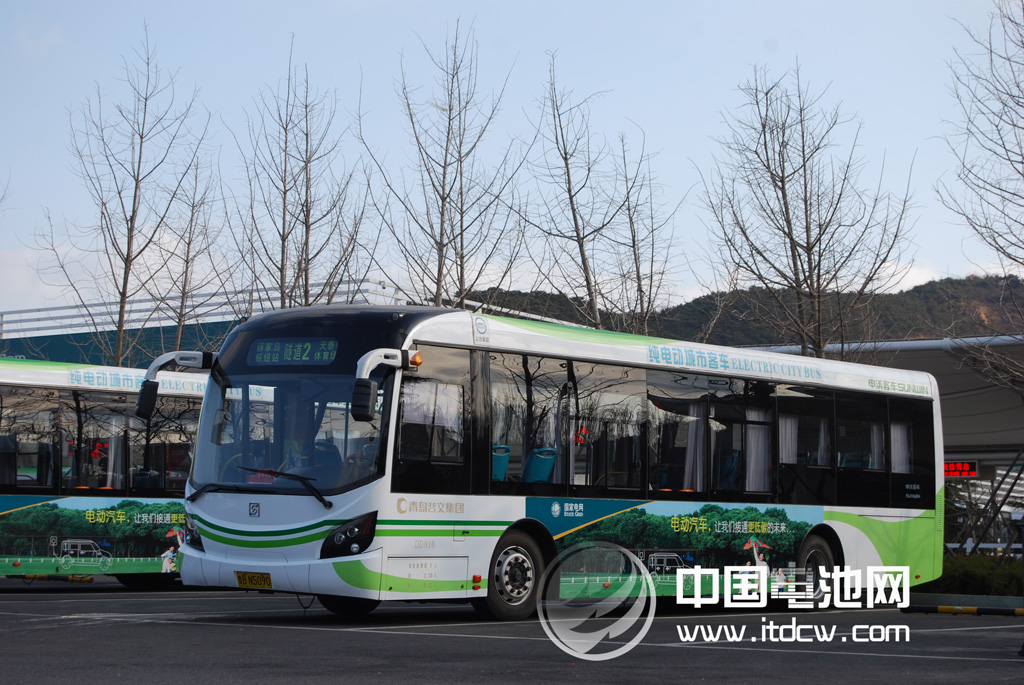 青島電動(dòng)公交車(chē) 青島電動(dòng)公交車(chē)