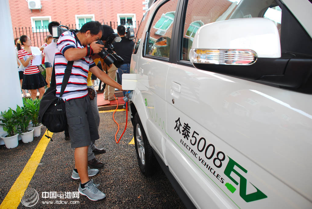 福建將在高速路布設60個充電站 福州轄區(qū)12個