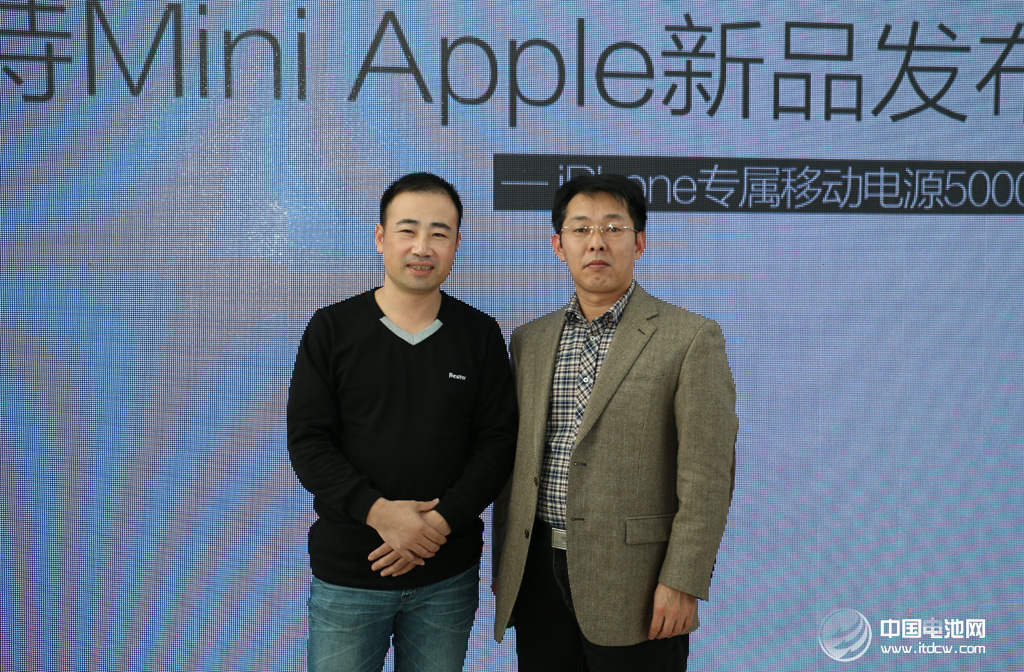 倍斯特總經理潘良春與中國電池網CEO于清教合影 倍斯特總經理潘良春與中國電池網CEO于清教合影