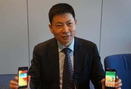 日前，余承東在一次活動中表示小米只能跟華為的榮耀競爭，余承東的這番話透露出了對小米的不以為然。按理說，今天小米的估值已經超過了450億美元，而雷軍本人也成為了身價過百億美元的大富豪，為何余承東卻始終看不起雷軍呢？