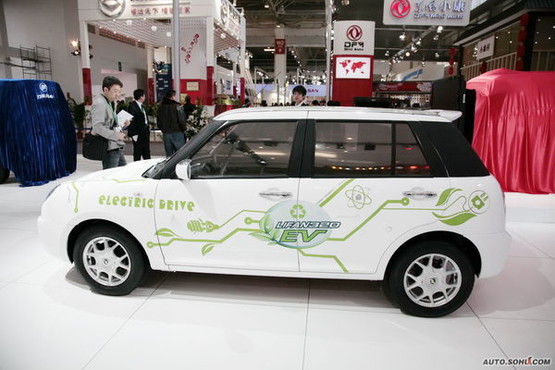兩會聚焦：新能源汽車依然前路漫漫？