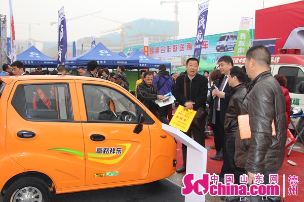 山東新能源汽車展覽會開幕 德州制造成最大亮點 山東新能源汽車展覽會開幕 德州制造成最大亮點