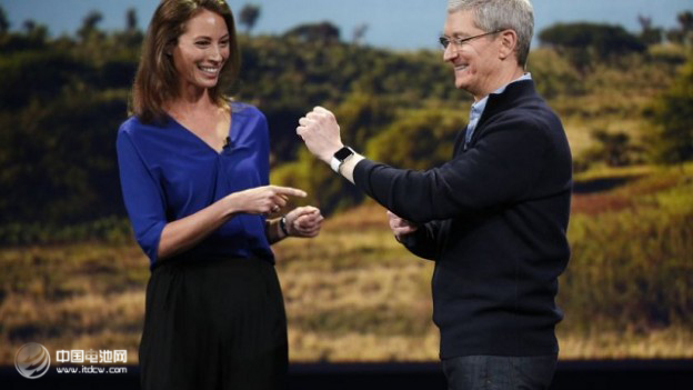 解密Apple Watch背后6位蘋果高管  庫克：對銷售數據很滿意