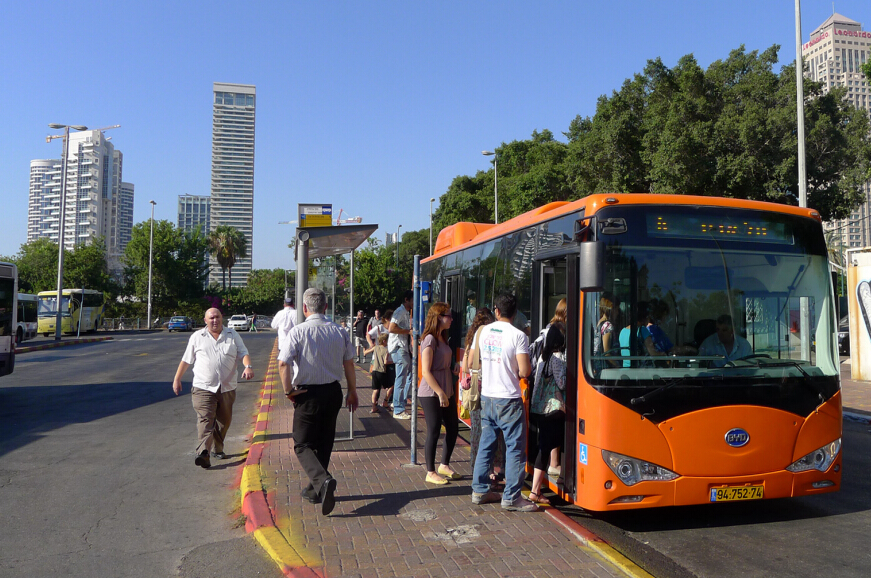 比亞迪新能源超車進行時 電動車儲能光伏齊發展 比亞迪新能源超車進行時 電動車儲能光伏齊發展