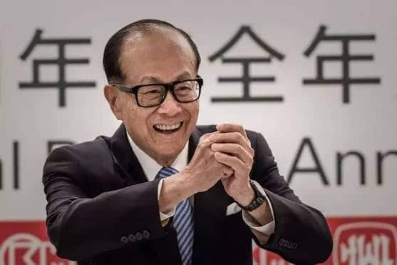 李嘉誠真的跑了嗎？地產撤退新能源汽車加注