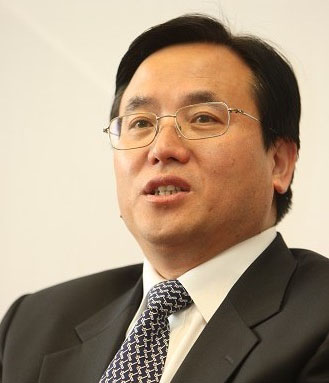 東風汽車公司黨委副書記、董事、總經(jīng)理朱福壽 東風汽車公司黨委副書記、董事、總經(jīng)理朱福壽