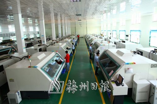 超華科技逾9000萬購買設備生產鋰電銅箔 超華科技逾9000萬購買設備生產鋰電銅箔
