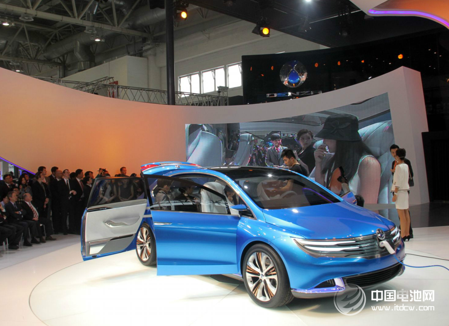 比亞迪胡曉慶:助力新能源 騰勢電動車穩步前行 比亞迪胡曉慶:助力新能源 騰勢電動車穩步前行