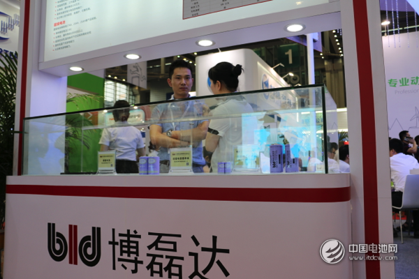 博磊達(dá)能源系統(tǒng)總工程師劉喜龍接受中國(guó)電池網(wǎng)編輯現(xiàn)場(chǎng)采訪