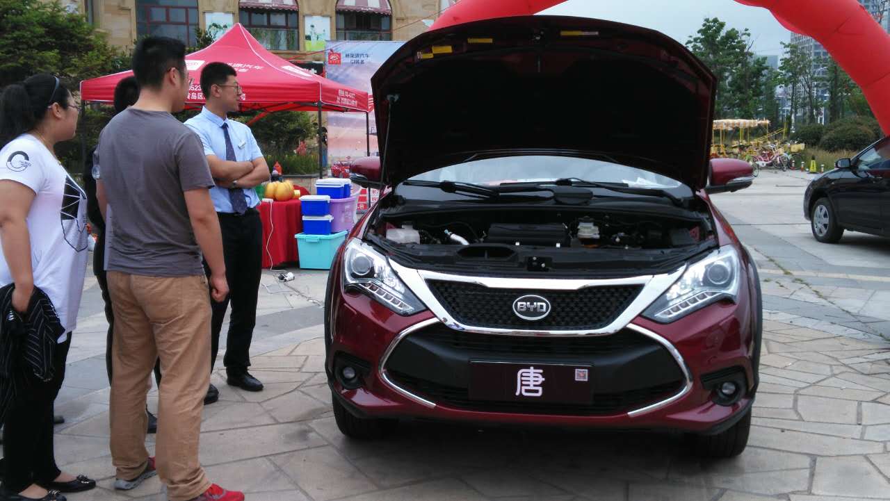 動力電池“風(fēng)口”再起 2016年出貨或?qū)⑦_22.6GWH 動力電池“風(fēng)口”再起 2016年出貨或?qū)⑦_22.6GWH