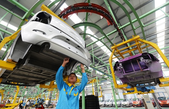 跨界造車資質受限 新能源車代工究竟靠不靠譜？