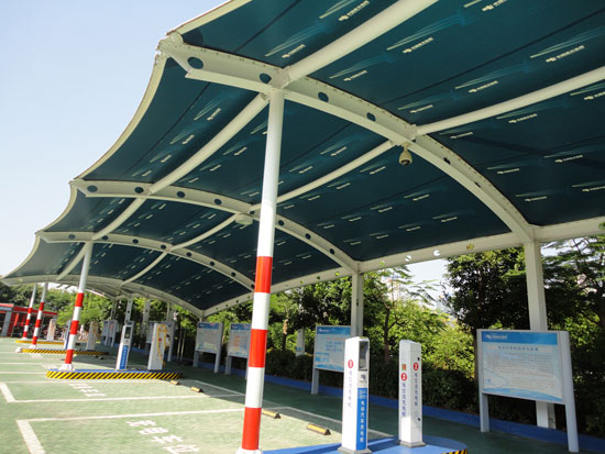 滬蓉高速四川段10座電動汽車快充站投運(yùn) 四川首條全覆蓋高速