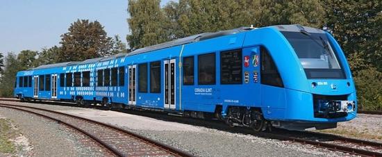 全球首輛電池火車(chē)明年開(kāi)跑 將替代柴油機(jī)車(chē)