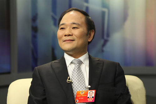 政協(xié)第十二屆全國委員、浙江吉利控股集團董事長李書福