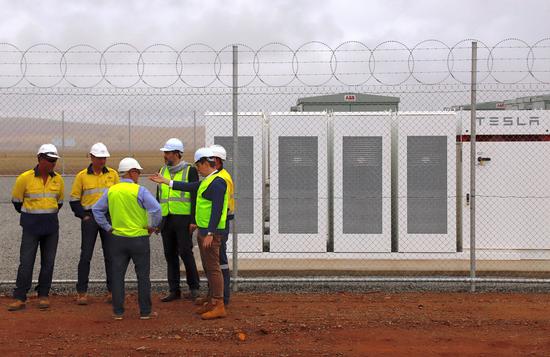 澳洲欲為5萬家庭安特斯拉太陽能電池 可為電網供電 澳洲欲為5萬家庭安特斯拉太陽能電池 可為電網供電