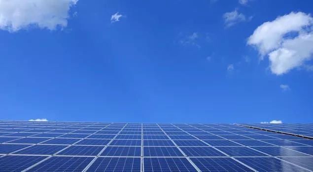 分布式光伏發展的兩道坎：儲能技術和微電網