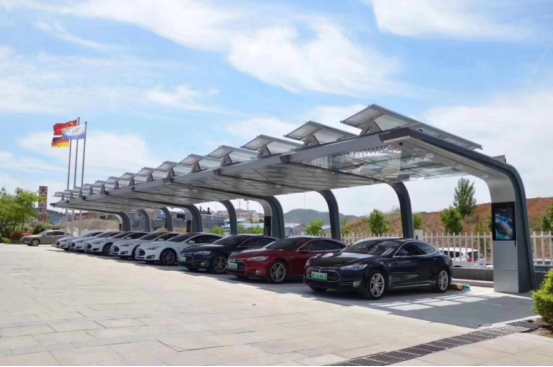 特來電:世界首座“充電、光伏、儲能”智慧車棚投入運營 特來電:世界首座“充電、光伏、儲能”智慧車棚投入運營
