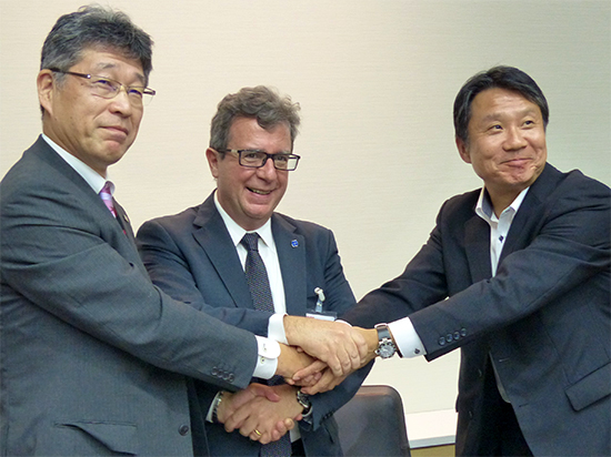 東芝攜CBMM研發電動車鋰電池 續航拼增至3倍