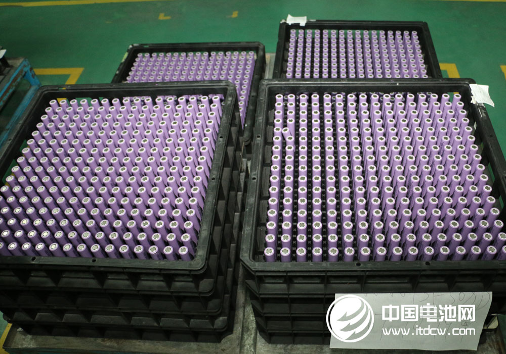 動力電池市場兩重天:一邊是供應緊張 一邊是產能過剩 動力電池市場兩重天:一邊是供應緊張 一邊是產能過剩