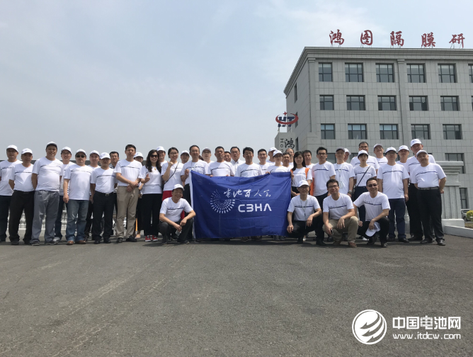 金冠股份中報凈利7089.38萬 湖州金冠2020年建設(shè)產(chǎn)能將達2.7億㎡ 金冠股份中報凈利7089.38萬 湖州金冠2020年建設(shè)產(chǎn)能將達2.7億㎡