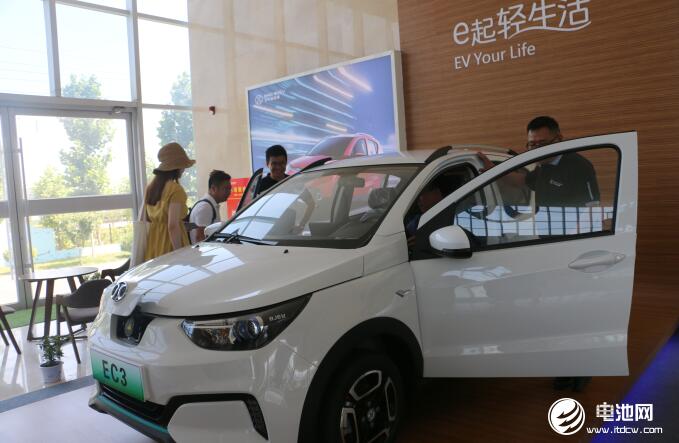 產能過剩資源制約 中國新能源汽車產業面臨多項風險 產能過剩資源制約 中國新能源汽車產業面臨多項風險