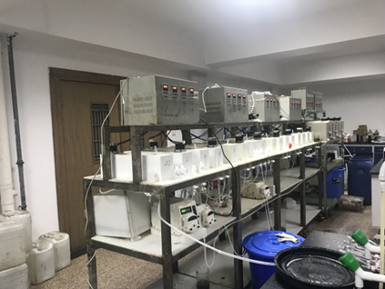 箱式萃取槽和離心萃取器試驗(yàn)平臺