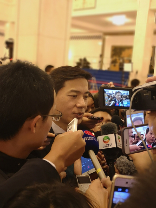 全國(guó)政協(xié)委員、百度公司董事長(zhǎng)李彥宏
