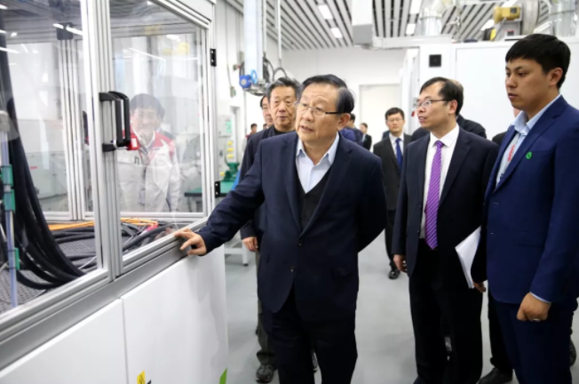 萬鋼副主席一行參觀長城汽車氫能技術中心 萬鋼副主席一行參觀長城汽車氫能技術中心