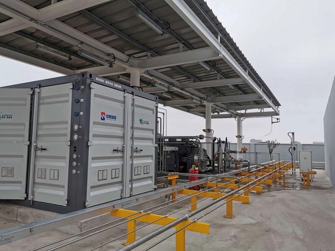 “巨無霸”加氫站落滬 上海燃料電池汽車建設“提速” “巨無霸”加氫站落滬 上海燃料電池汽車建設“提速”