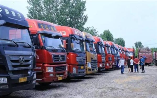 重型卡車
