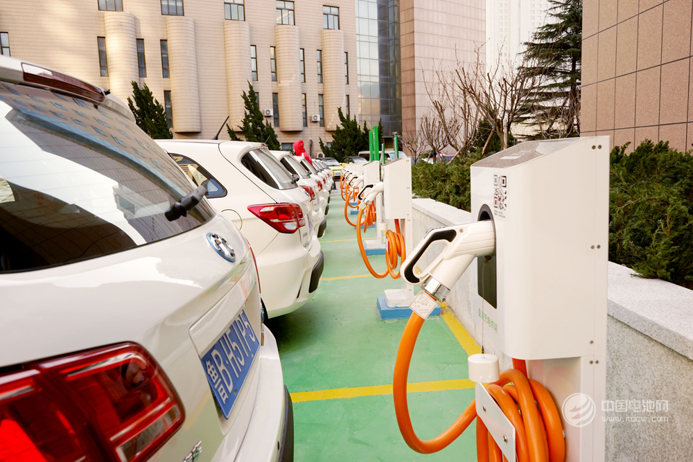 利用率不高&nbsp;充電樁緣何成新能源汽車(chē)之痛？