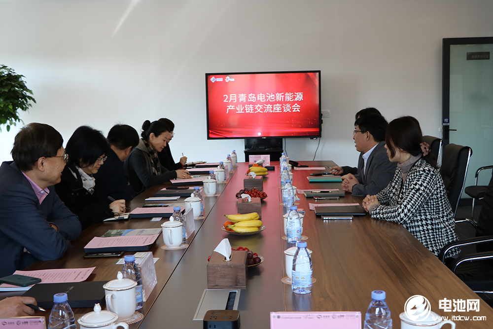 青島市民營(yíng)經(jīng)濟(jì)發(fā)展局一級(jí)調(diào)研員李中強(qiáng)一行到訪海融網(wǎng)山東總部 青島市民營(yíng)經(jīng)濟(jì)發(fā)展局一級(jí)調(diào)研員李中強(qiáng)一行到訪海融網(wǎng)山東總部