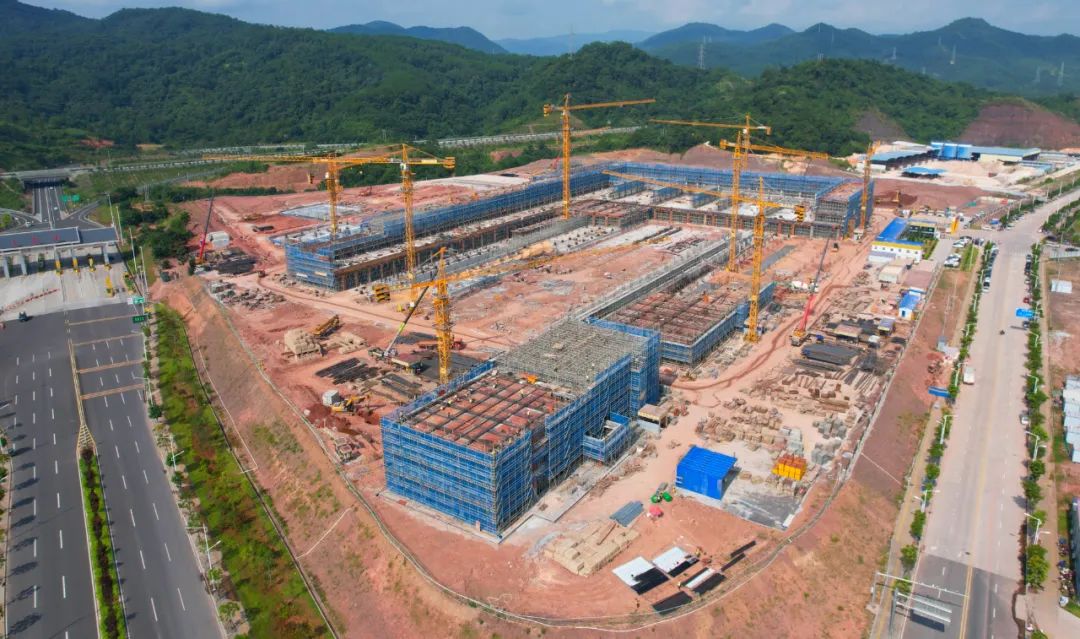 紫金銅箔項目建設(shè)現(xiàn)場
